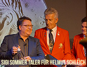 Helmut Schleich erhielt den Sigi-Sommer-Taler 2018 der Narrhalla am 25.11.2018 im "Wirtshaus im Schlachthof". Die Laudatio sprach Dieter Hanitzsch  (©Foto: Martin Schmitz)